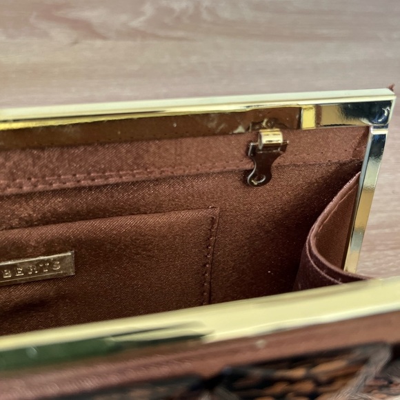 Sondra Roberts Sophisticated Crochet Jewel Beaded Rich Bronze Evening Clutch - Picture 11 of 15